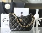 Chanel Hobo bag - Image 9