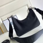 Prada Re-Edition Shoulder Bag Fake in Black - Image 4