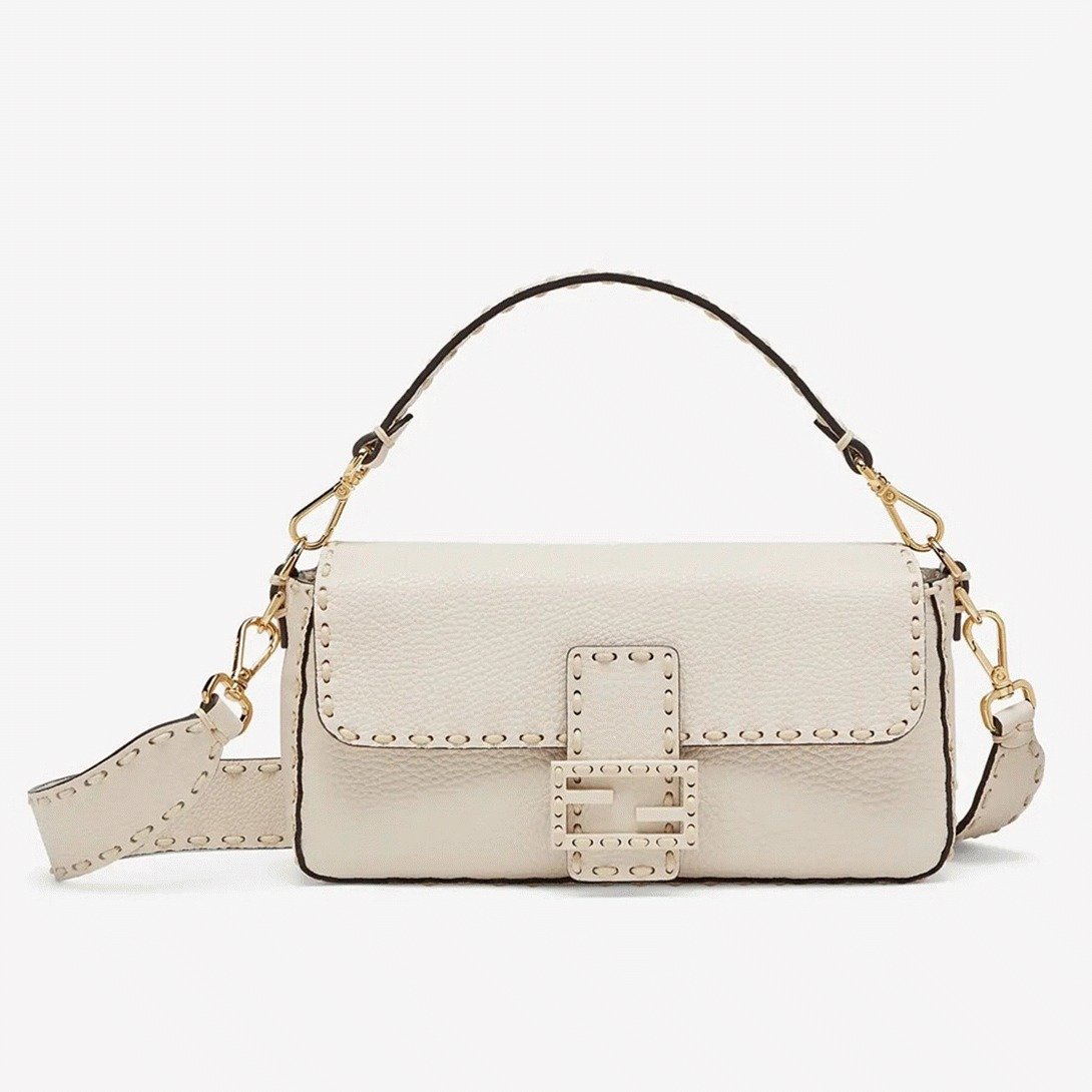 EB7679BD-D006-5C06-6247-CBF9FE09E726.jpg Top Quality Fake Fendi Medium Baguette Bag In White - Image 1