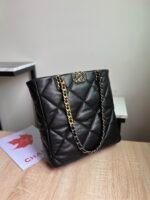 CHANEL 19 SHOPPING BAG - Image 9