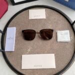 Gucci Eyewear square tinted sunglasses