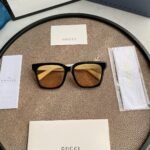 Gucci acetate sunglasses with logo