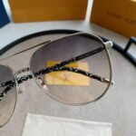 MATTHEW WILLIAMSON MAGNOLIA SUNGLASSES IN YELLOW GOLD - Image 5