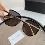 Round Sunglasses - Image 6