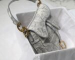 Dior Saddle Bag Fake in Grey Toile de Jouy Embroidery - Image 6