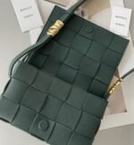 Top Quality Replica Bottega Veneta Cassette Bag In Raintree - Image 3
