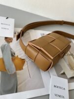 Top Quality Fake Bottega Veneta Candy Cassette Bag In Acorn - Image 2