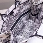 Dior Large Book Tote Bag Fake in Toile de Jouy Carnivora Motif - Image 3