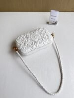 Replica Bottega Veneta Knot Minaudiere On Strap White Foulard Intreccio Leather - Image 7