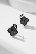 Van Cleef & Arpels Earrings - Image 2