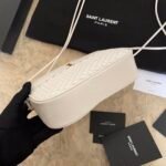 VICTOIRE CAMERA BAG IN QUILTED LAMBSKIN - Image 3