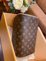Louis Vuitton King Size Toiletry Bag - Image 4