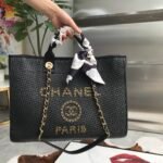 CHANEL TOTE - Image 6