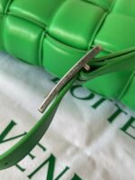 Top Quality Knockoff Bottega Veneta Padded Cassette Bag In Parakeet - Image 3
