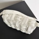 Top Quality Replica Bottega Veneta Cassette Bag In White Foulard Intreccio Calfskin - Image 6