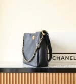 Hobo Handbag - Image 8