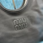MIU Hobo bag - Image 8