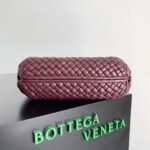 Replica Bottega Veneta Clicker Small Bag Bordeaux - Image 6