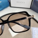 RECTANGULAR FRAME SUNGLASSES - Image 4