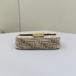 Fendi Chain Shoulder Bag - Image 7