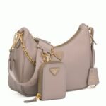 Prada Re-Edition 2005 Shoulder Bag Fake in Taupe
