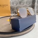 LV SUNGLASSES - Image 2
